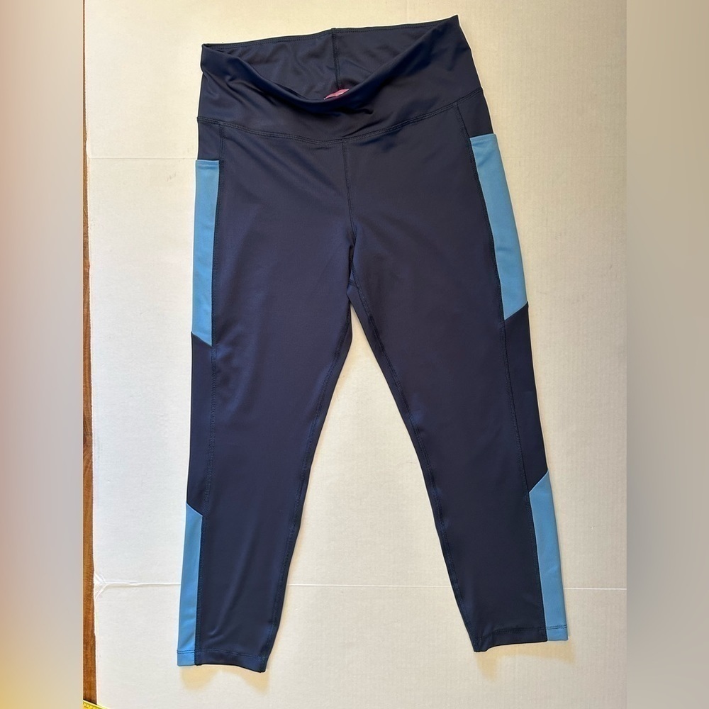 Crane active wear workout leggings in 2tone blue with side pockets size M. H16